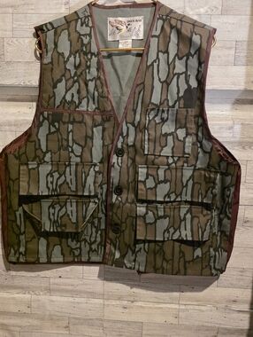 Duck Bay Brown & Olive Camo Utility Vest